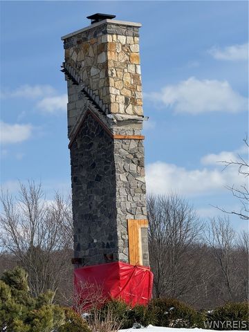 8191 Cole Road, Boston, NY 14033