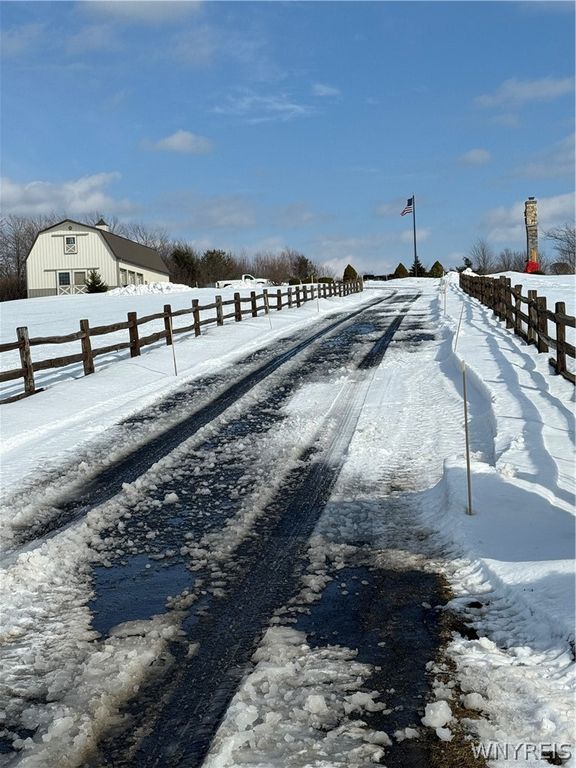 8191 Cole Road, Boston, NY 14033