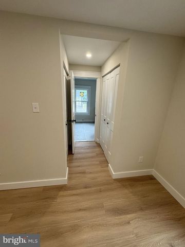 58 MAIN ST, Bridgeport, NJ 08014