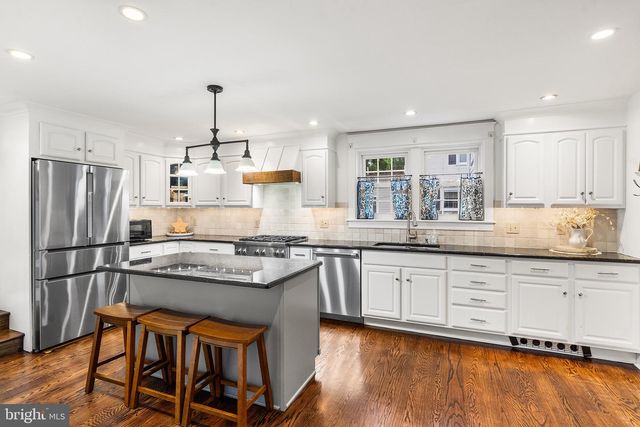 125 N ROLLING RD, Springfield, PA 19064