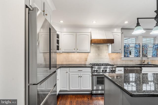 125 N ROLLING RD, Springfield, PA 19064
