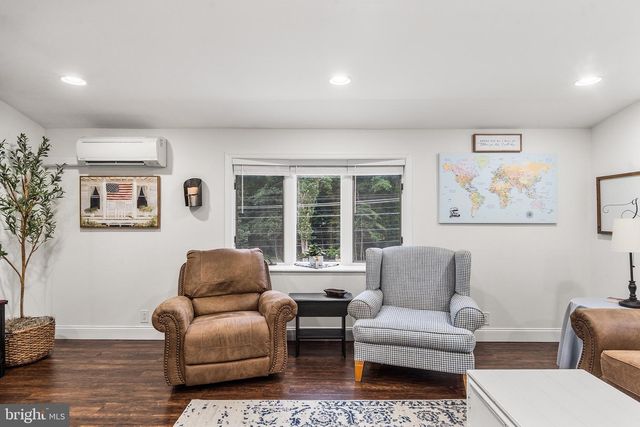 125 N ROLLING RD, Springfield, PA 19064