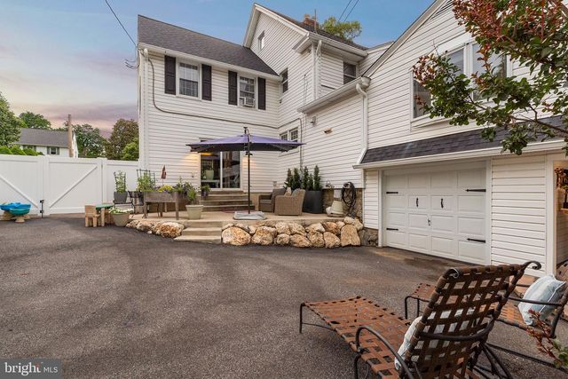 125 N ROLLING RD, Springfield, PA 19064