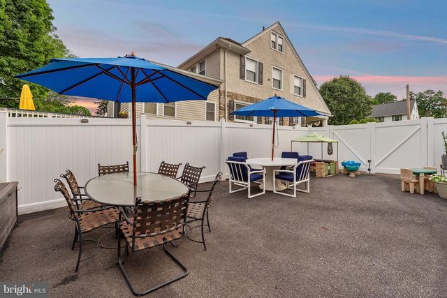 125 N ROLLING RD, Springfield, PA 19064