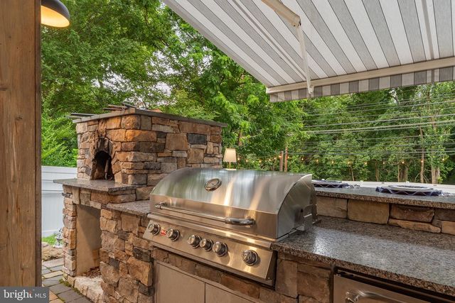 125 N ROLLING RD, Springfield, PA 19064