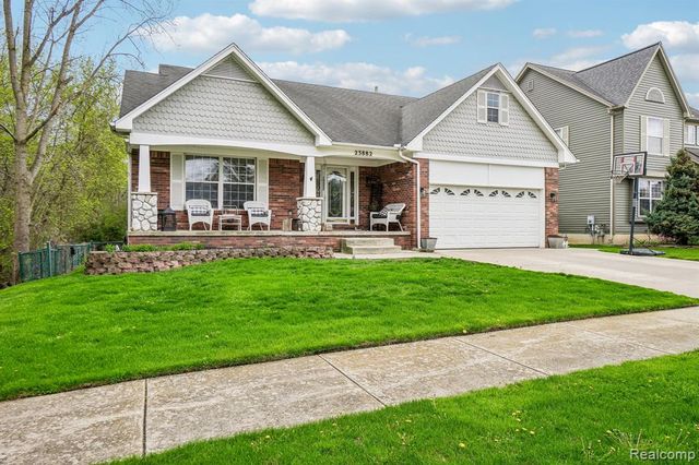 23882 Monroe Street, Armada, MI 48005