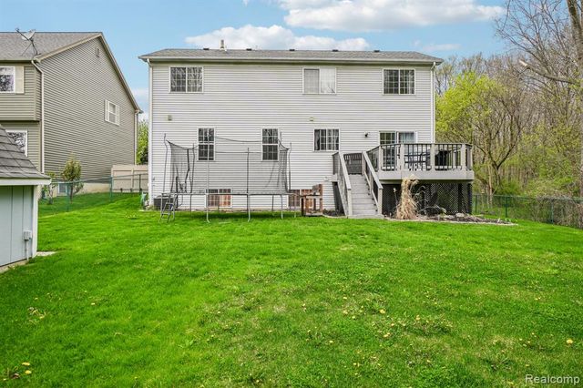 23882 Monroe Street, Armada, MI 48005