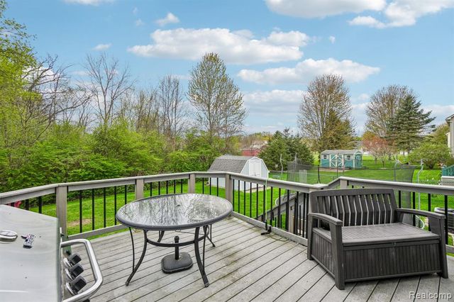 23882 Monroe Street, Armada, MI 48005