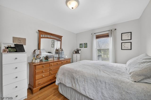 10 Brookside Ave, Hawthorne Boro, NJ 07506