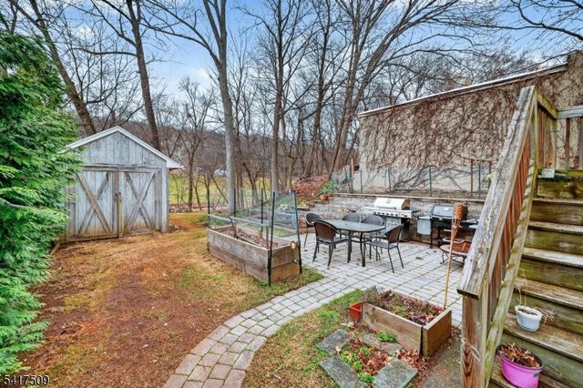 10 Brookside Ave, Hawthorne Boro, NJ 07506