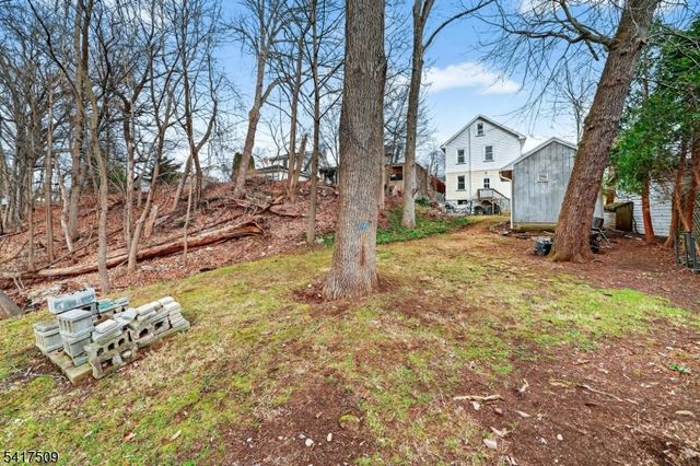 10 Brookside Ave, Hawthorne Boro, NJ 07506