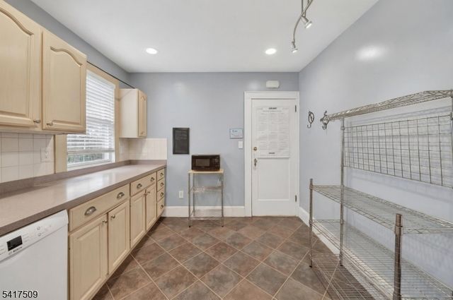 10 Brookside Ave, Hawthorne Boro, NJ 07506