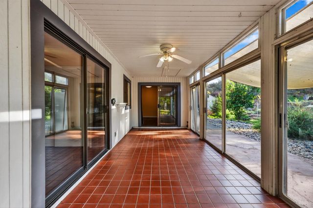 23579 Acacia Ct, Auburn, CA 95602