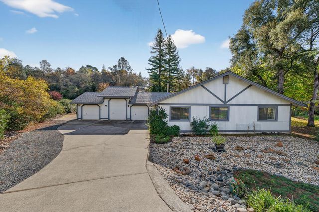 23579 Acacia Ct, Auburn, CA 95602