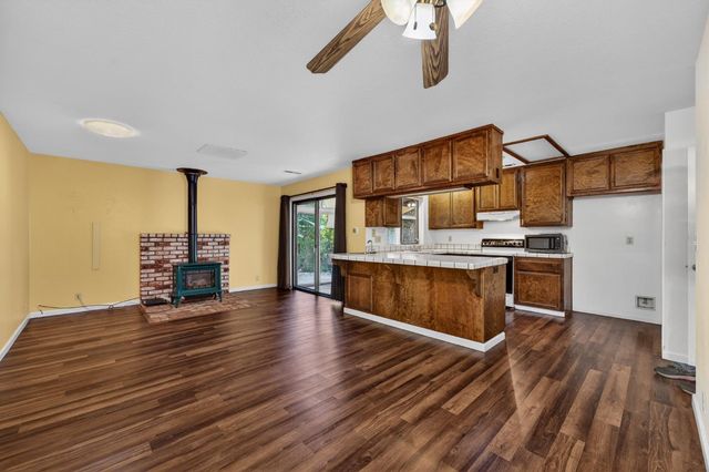 23579 Acacia Ct, Auburn, CA 95602