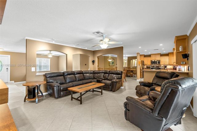 9715 SW 1st Ct, Coral Springs, FL 33071