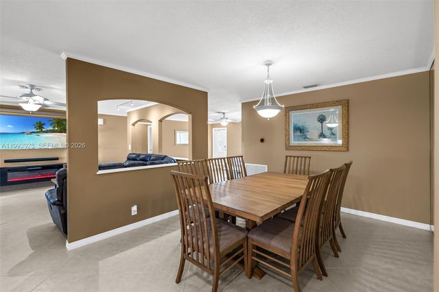 9715 SW 1st Ct, Coral Springs, FL 33071