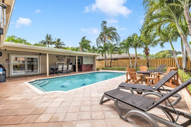 9715 SW 1st Ct, Coral Springs, FL 33071