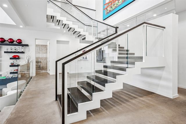 5036 Radbrook Place, Dallas, TX 75220
