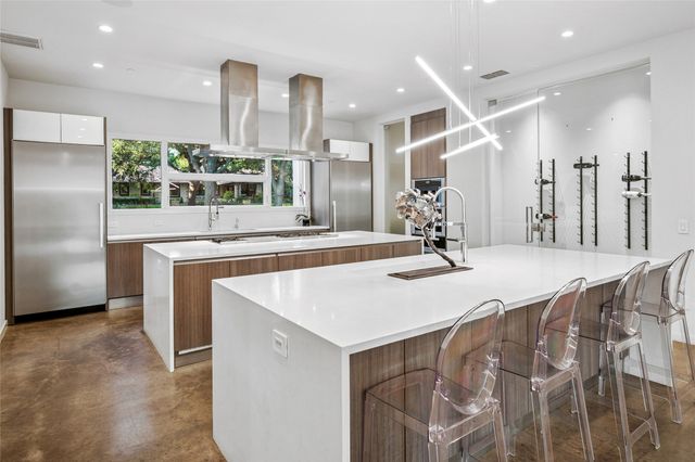 5036 Radbrook Place, Dallas, TX 75220