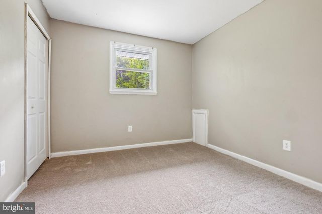 227 CHURCH RD, Medford, NJ 08055