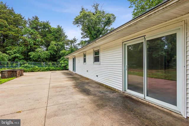 227 CHURCH RD, Medford, NJ 08055