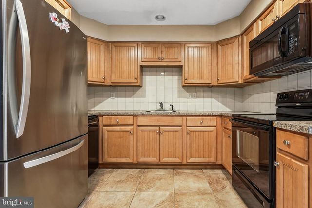 227 CHURCH RD, Medford, NJ 08055