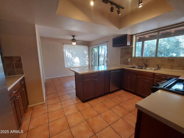 2604 INVERRARY Drive, Sierra Vista, AZ 85650