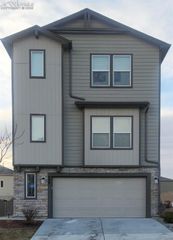998 Cana Grove, Colorado Springs, CO 80916