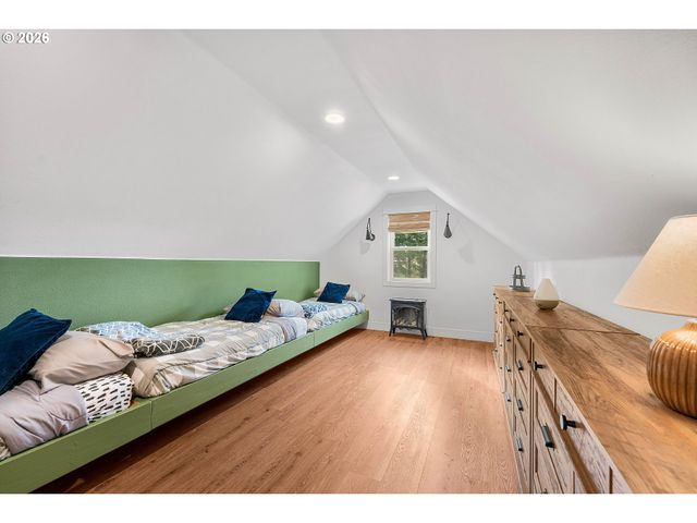 21320 S WYATT Ct, Oregon City, OR 97045