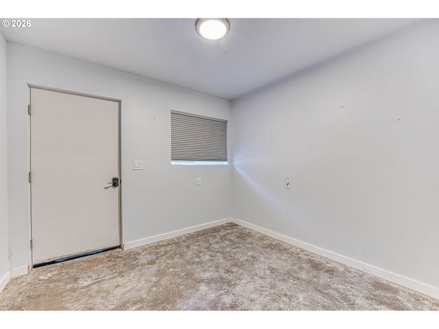 21320 S WYATT Ct, Oregon City, OR 97045