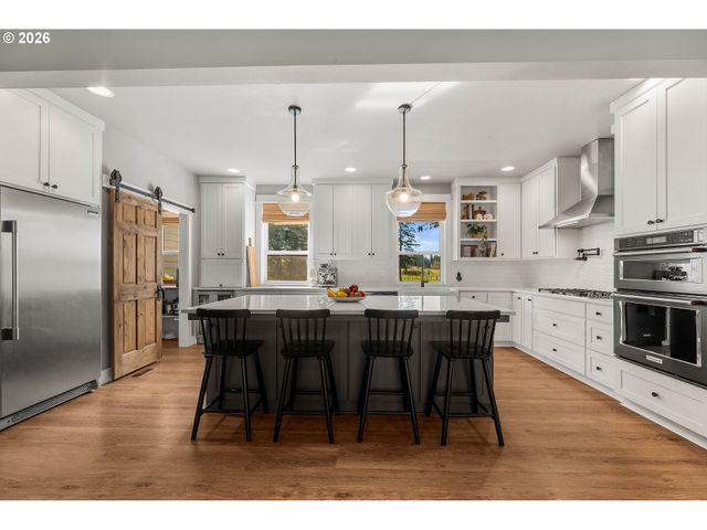 21320 S WYATT Ct, Oregon City, OR 97045