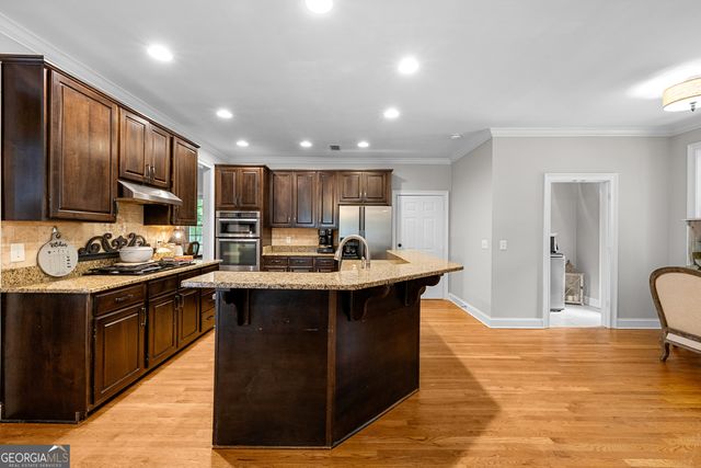 127 Shoreline Circle, Newnan, GA 30263