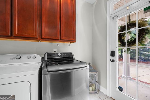 127 Shoreline Circle, Newnan, GA 30263