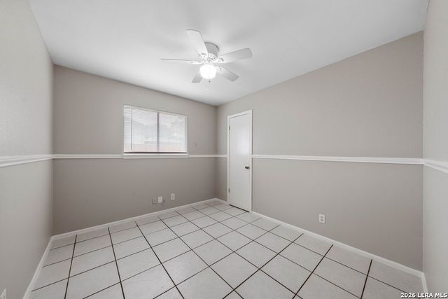 7422 Stonehouse Dr, San Antonio, TX 78227