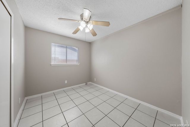 7422 Stonehouse Dr, San Antonio, TX 78227