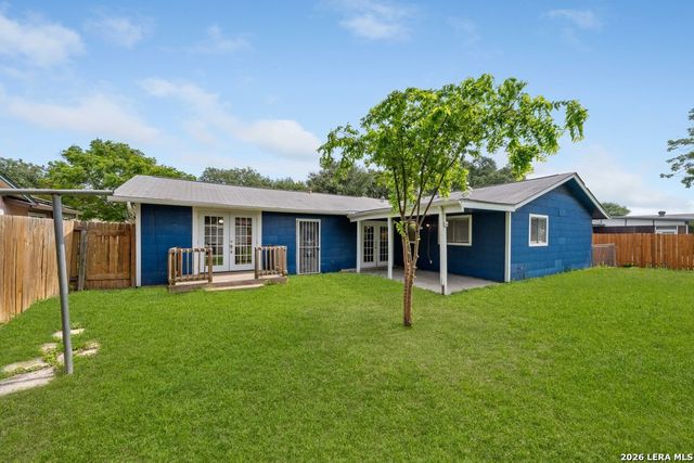 7422 Stonehouse Dr, San Antonio, TX 78227