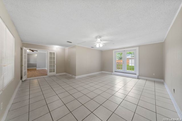 7422 Stonehouse Dr, San Antonio, TX 78227