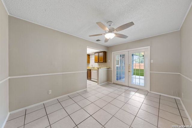 7422 Stonehouse Dr, San Antonio, TX 78227