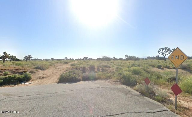 3126 W M12 Avenue, Lancaster, CA 93536