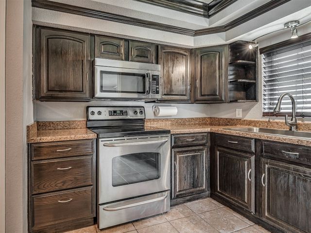 503 W Owens Street, El Reno, OK 73036