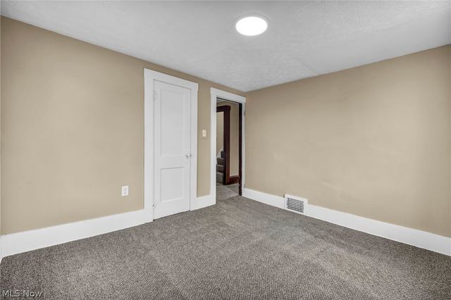1270 Kentucky Avenue, Akron, OH 44314