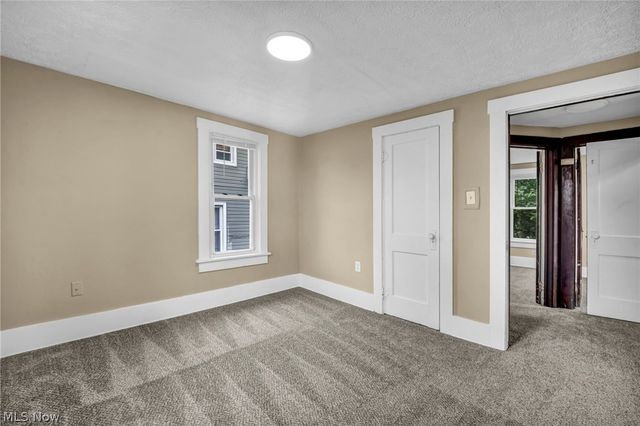 1270 Kentucky Avenue, Akron, OH 44314