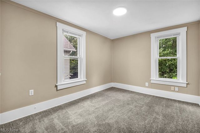 1270 Kentucky Avenue, Akron, OH 44314