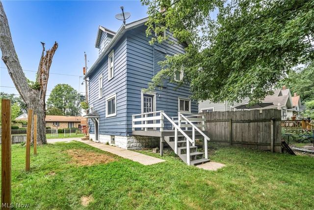 1270 Kentucky Avenue, Akron, OH 44314