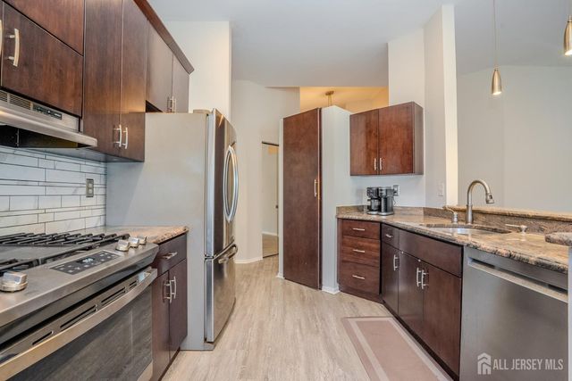 7493 Elm Court, South Brunswick, NJ 08852