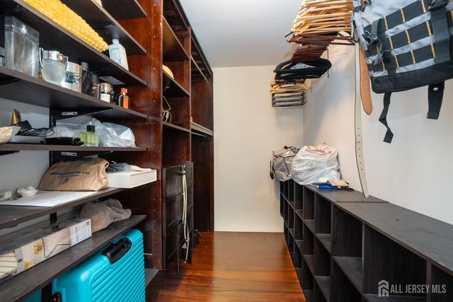 7493 Elm Court, South Brunswick, NJ 08852