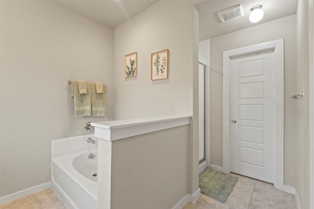 1300 Lawnview Drive, Forney, TX 75126