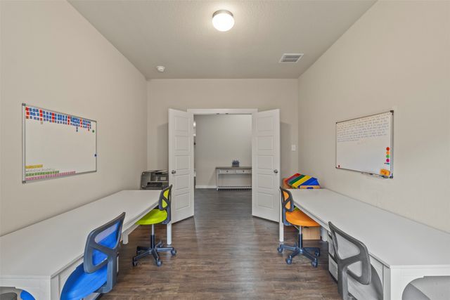 1300 Lawnview Drive, Forney, TX 75126