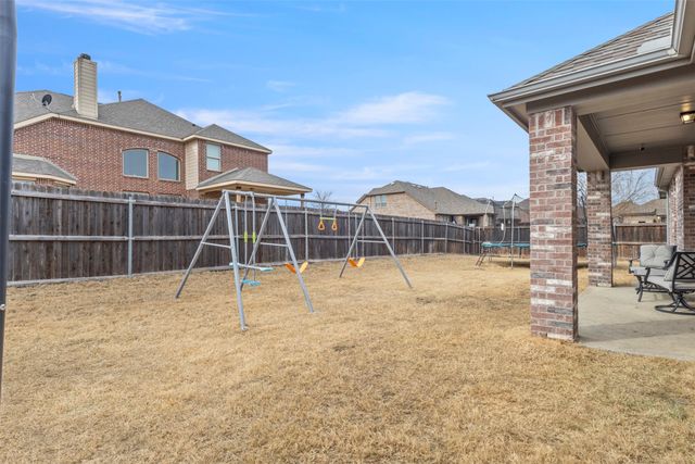 1300 Lawnview Drive, Forney, TX 75126